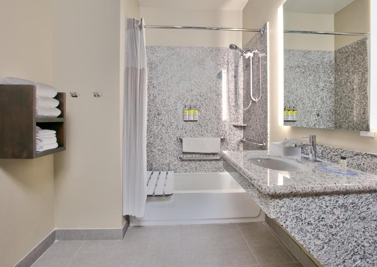 Studio King Suite with Mobility Accessible Tub - Non-Smoking at Staybridge Suites Plano - Richardson Area by IHG