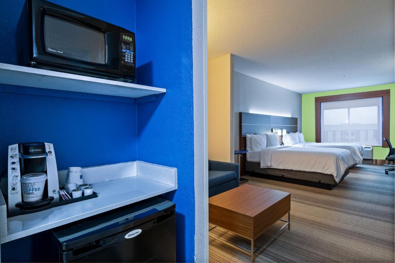Two Double Beds Suite With Pullout Sofa - Non-Smoking at Holiday Inn Express Hotel & Suites Woodbridge by IHG