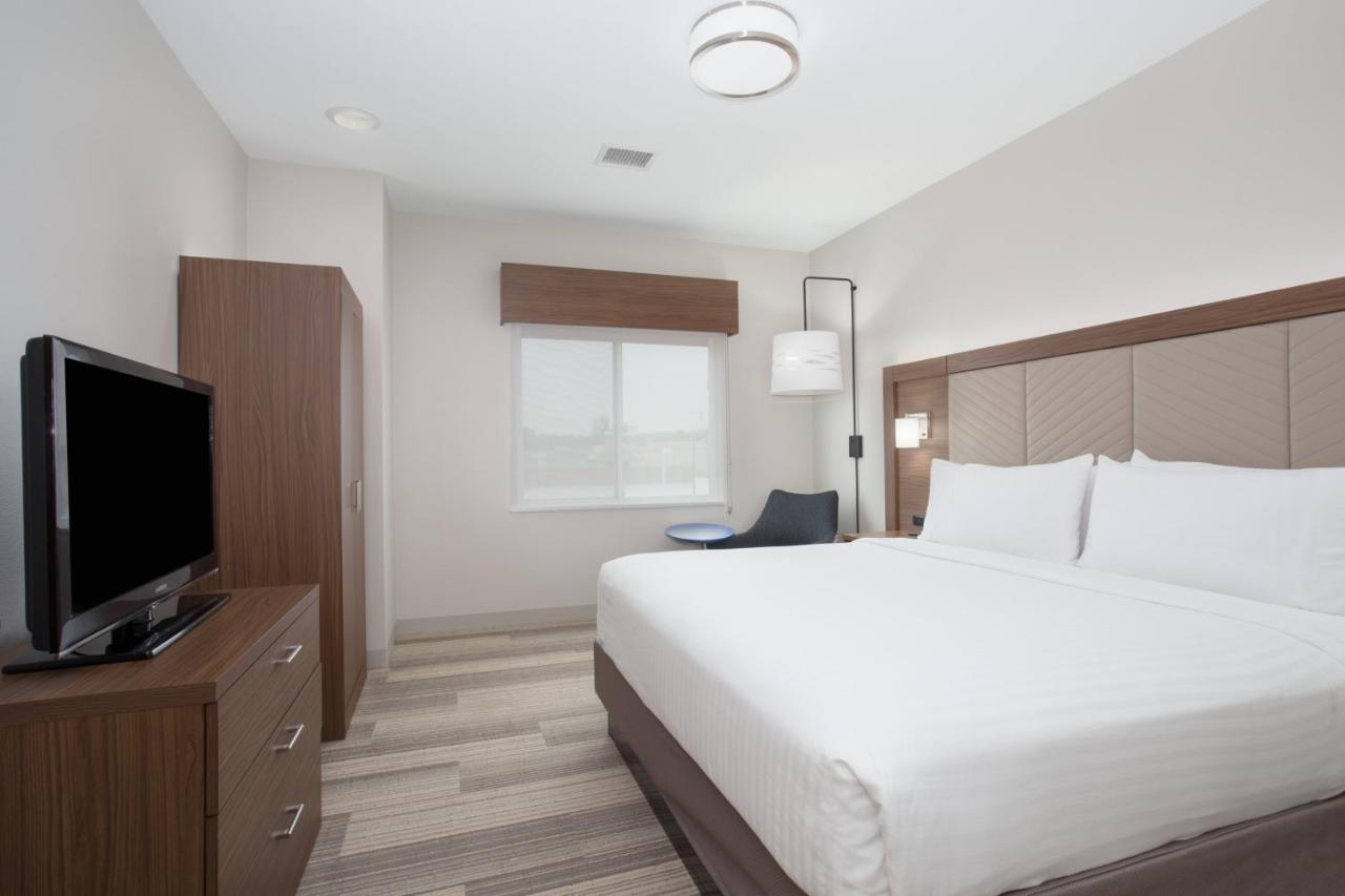 Presidential King Suite - Non-Smoking at Holiday Inn Express & Suites Amarillo by IHG
