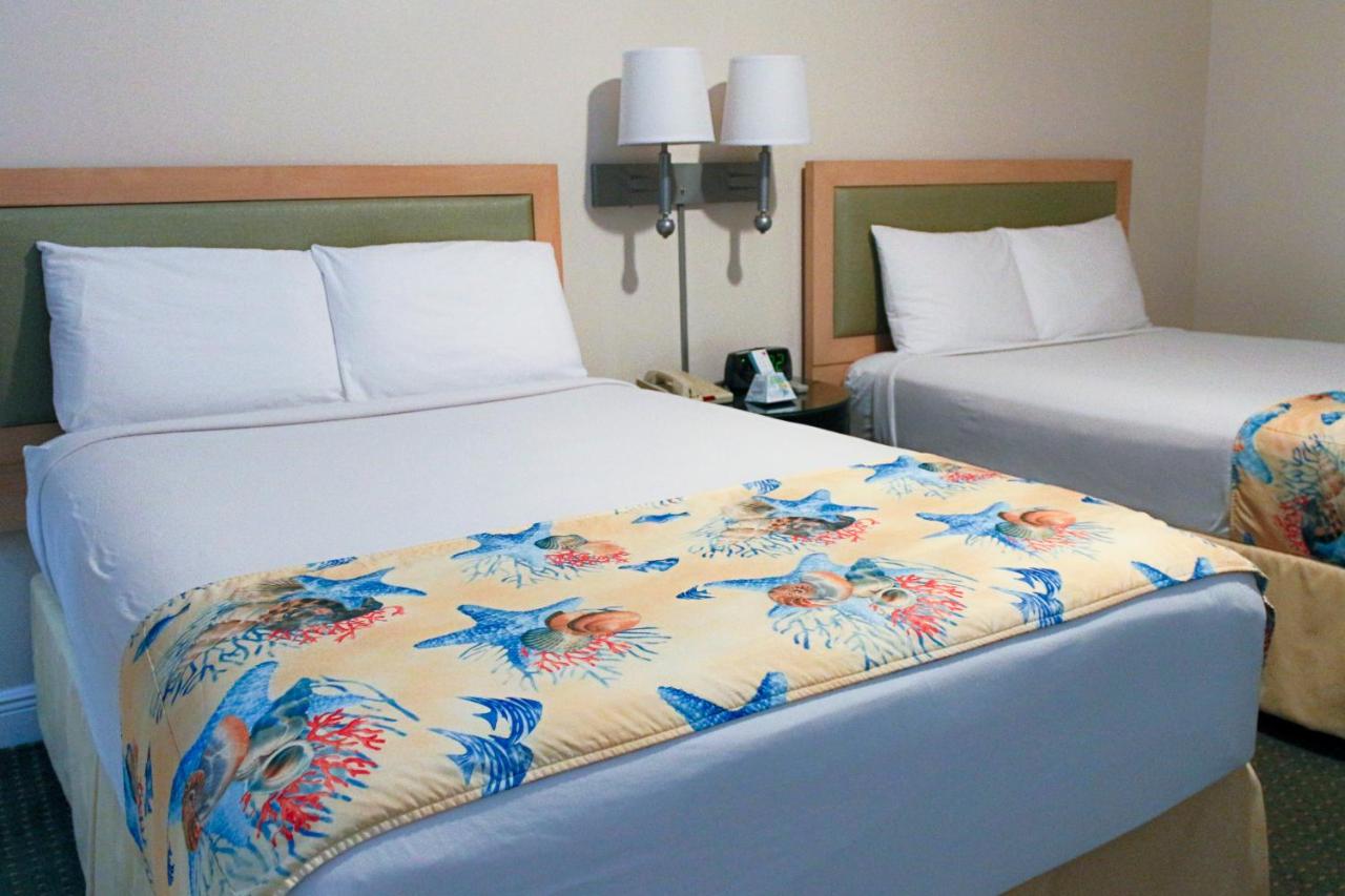 Superior Double Room with Two Double Beds and Kitchen - Free Parking at Beach Place Hotel