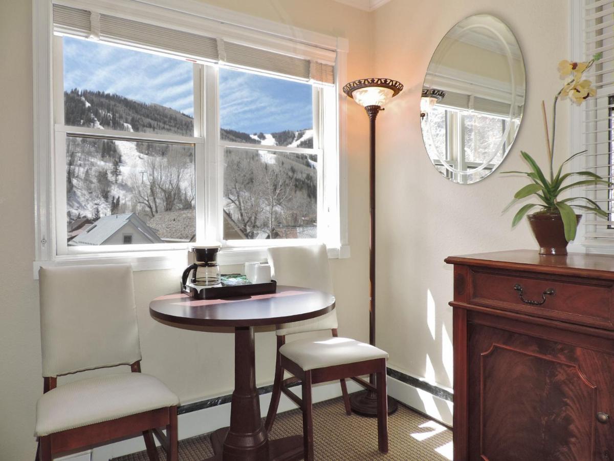 Superior Single Room at The Victorian Inn