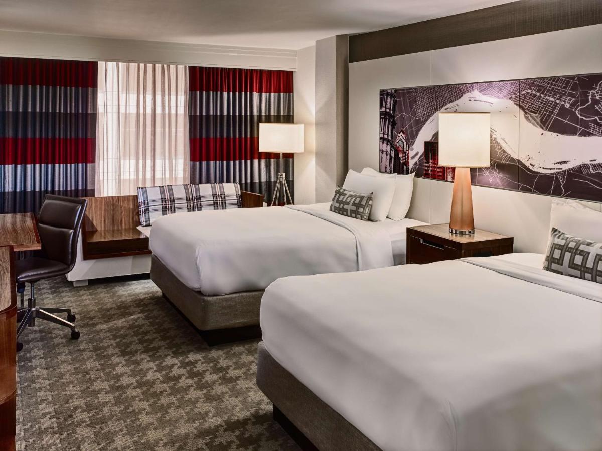 Deluxe Room with Two Queen Beds at Sonesta Philadelphia Rittenhouse Square