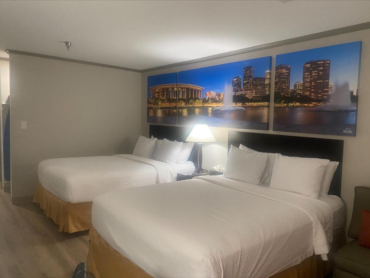 Queen Room with Two Queen Beds - Mobility Access/Non-Smoking at Baymont by Wyndham Monterey Park