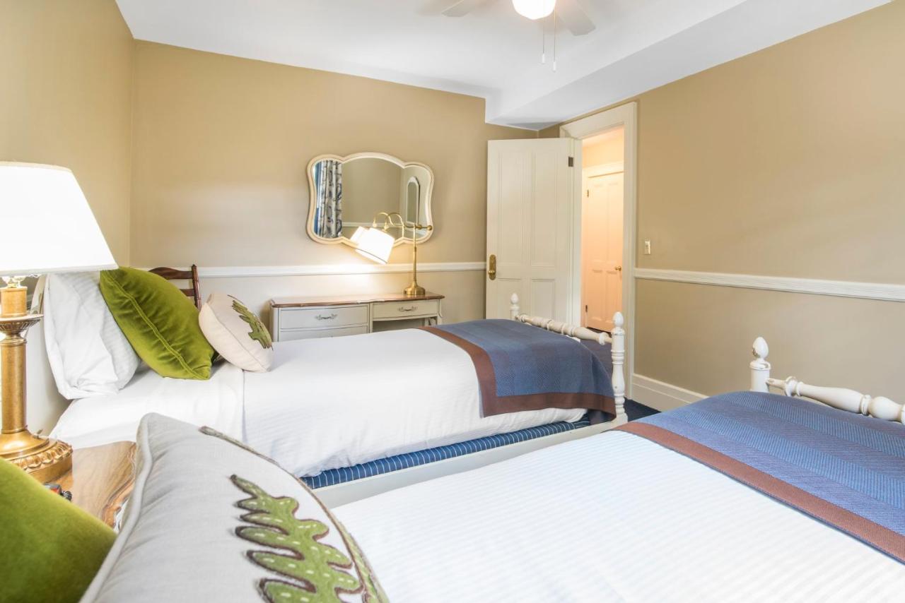 Family Room with Two Queen Beds at Omni Bretton Arms Inn at Mount Washington