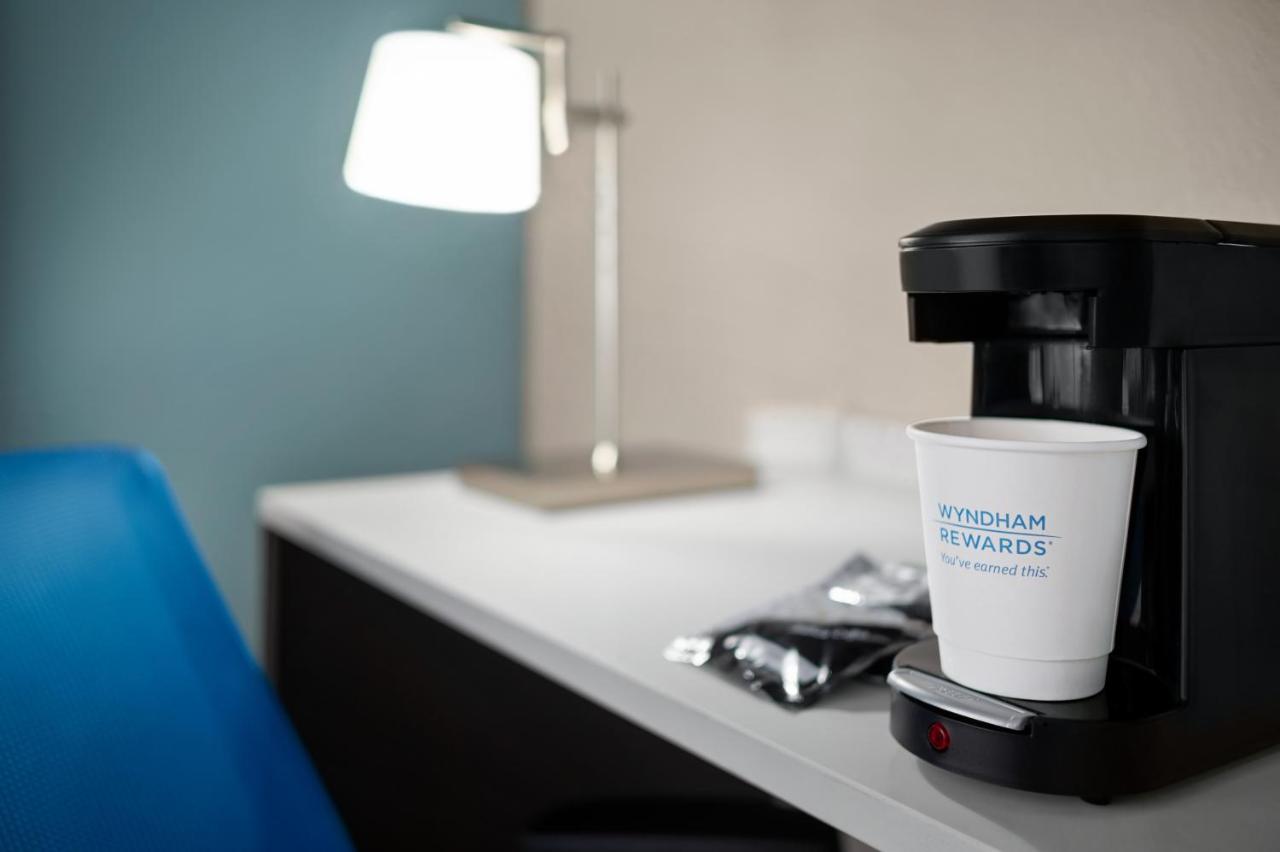 Executive King Room at La Quinta Inn by Wyndham Columbus Dublin