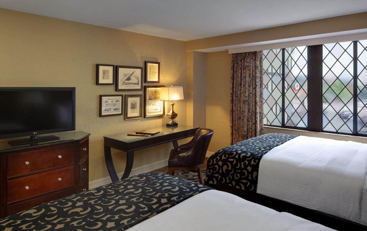 Queen Room with Two Queen Beds at The Cheshire