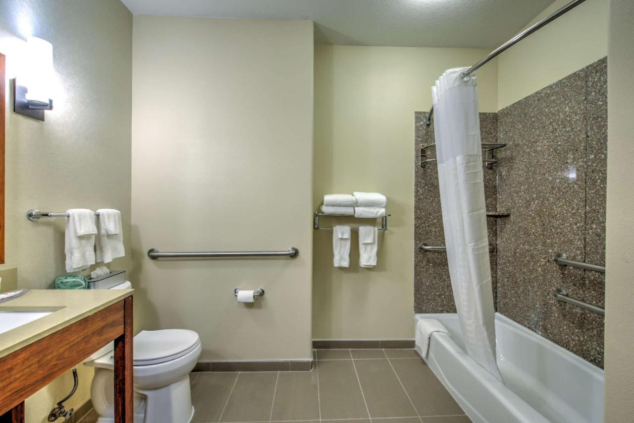 Queen Suite with Two Queen Beds at Comfort Suites Tomball Medical Center