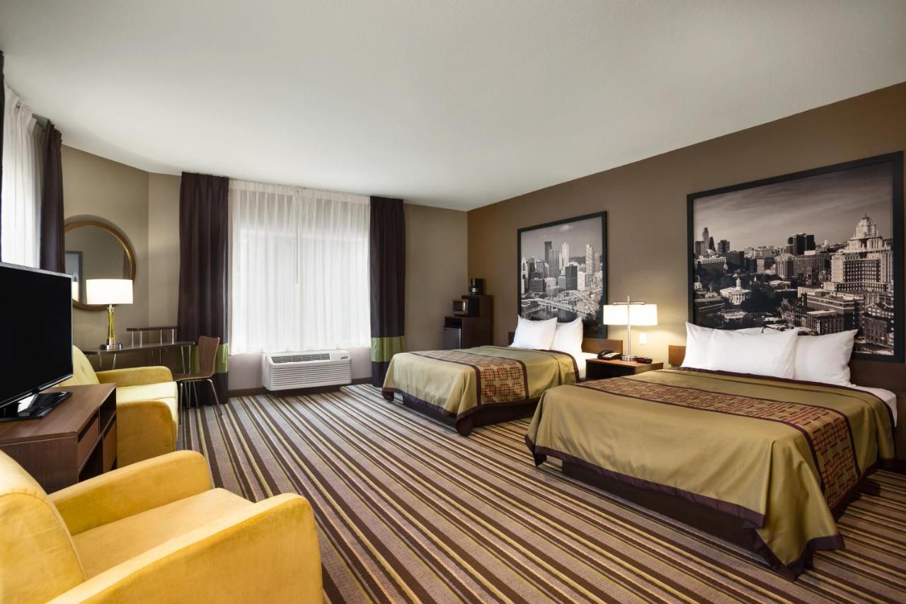 Studio Suite with Two Queen Beds - Non-Smoking at Super 8 by Wyndham Hershey Chocolate Avenue