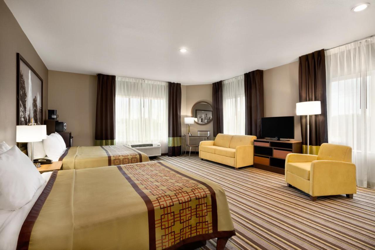 Studio Suite with One King Bed and One Queen Bed - Non-Smoking at Super 8 by Wyndham Hershey Chocolate Avenue