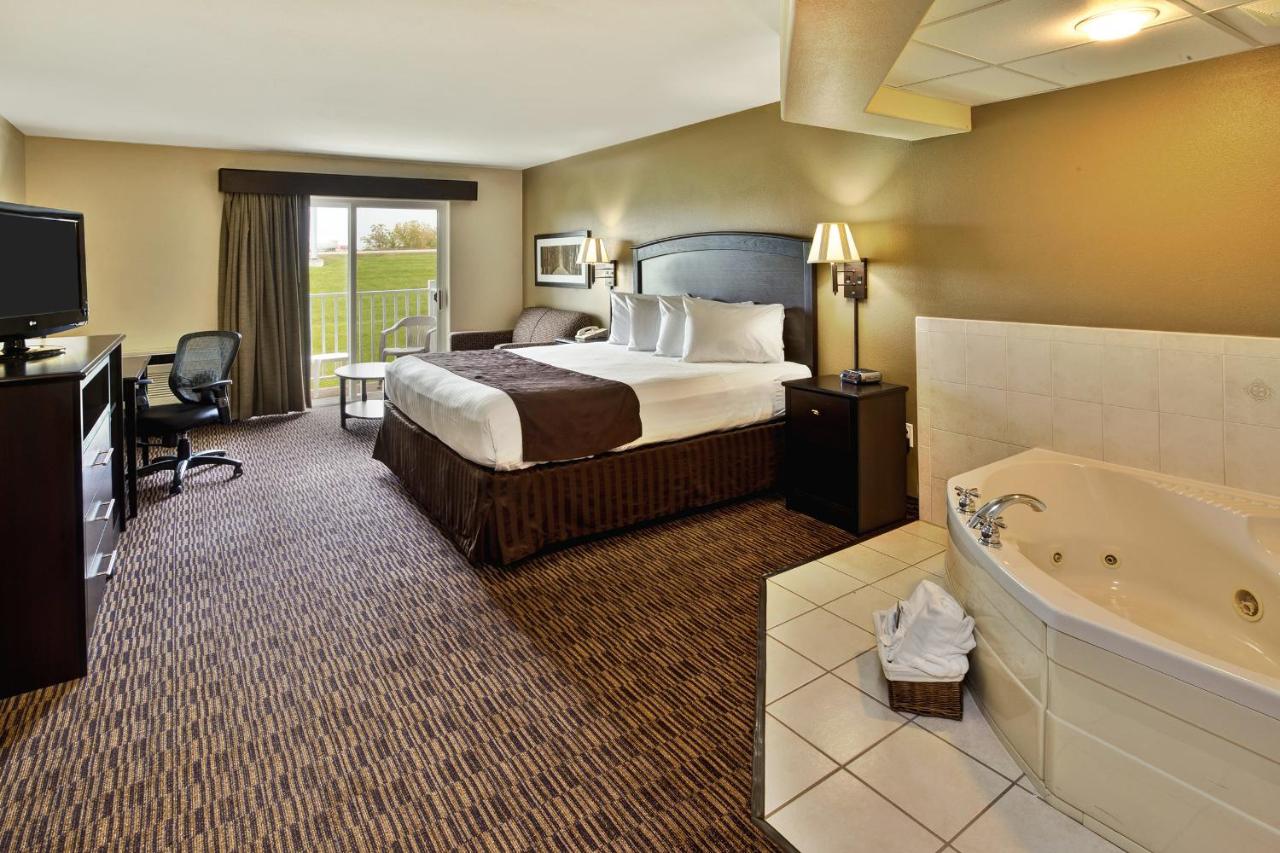 King Studio Suite - Non-Smoking at AmericInn by Wyndham Beaver Dam