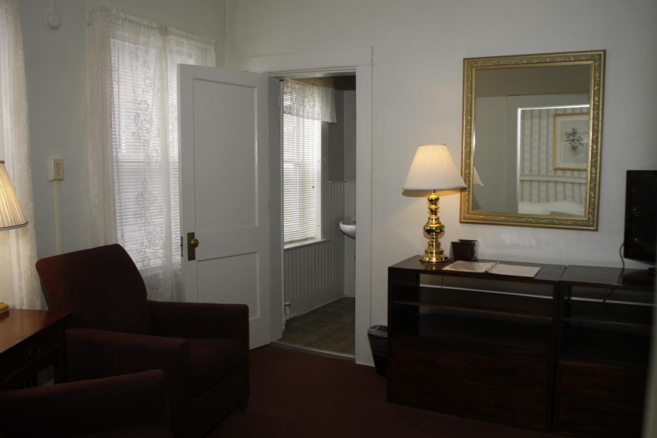 King Suite at Hotel Coolidge