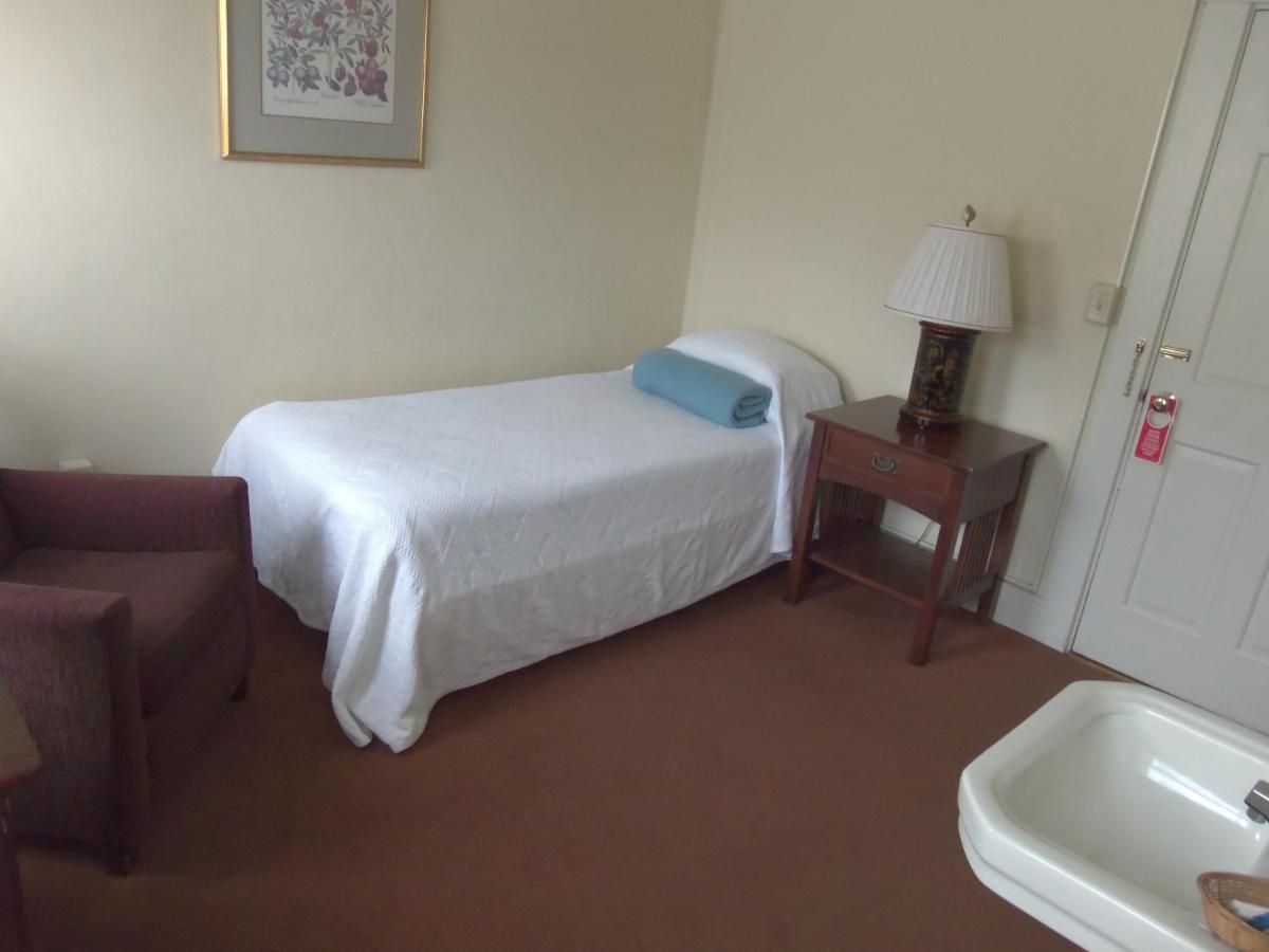 Double Room with Extra Bed at Hotel Coolidge