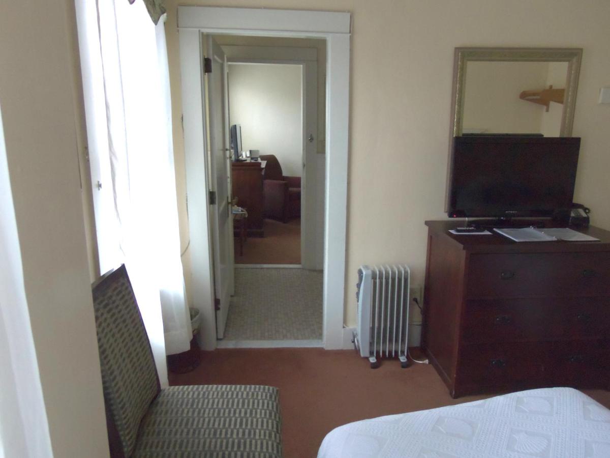 Double Room with Extra Bed at Hotel Coolidge