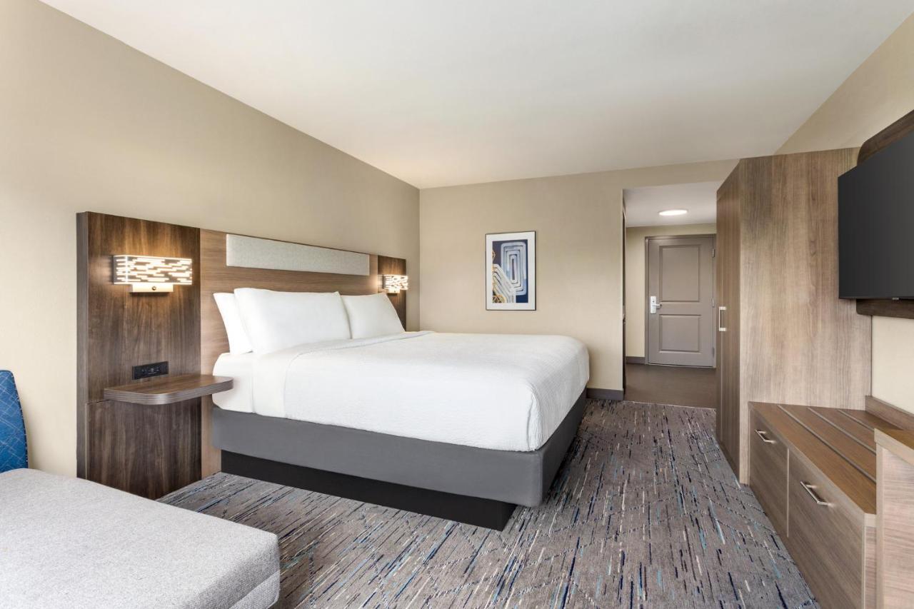 King Room - Non-Smoking at Holiday Inn Express Hotel & Suites Fort Pierce West by IHG