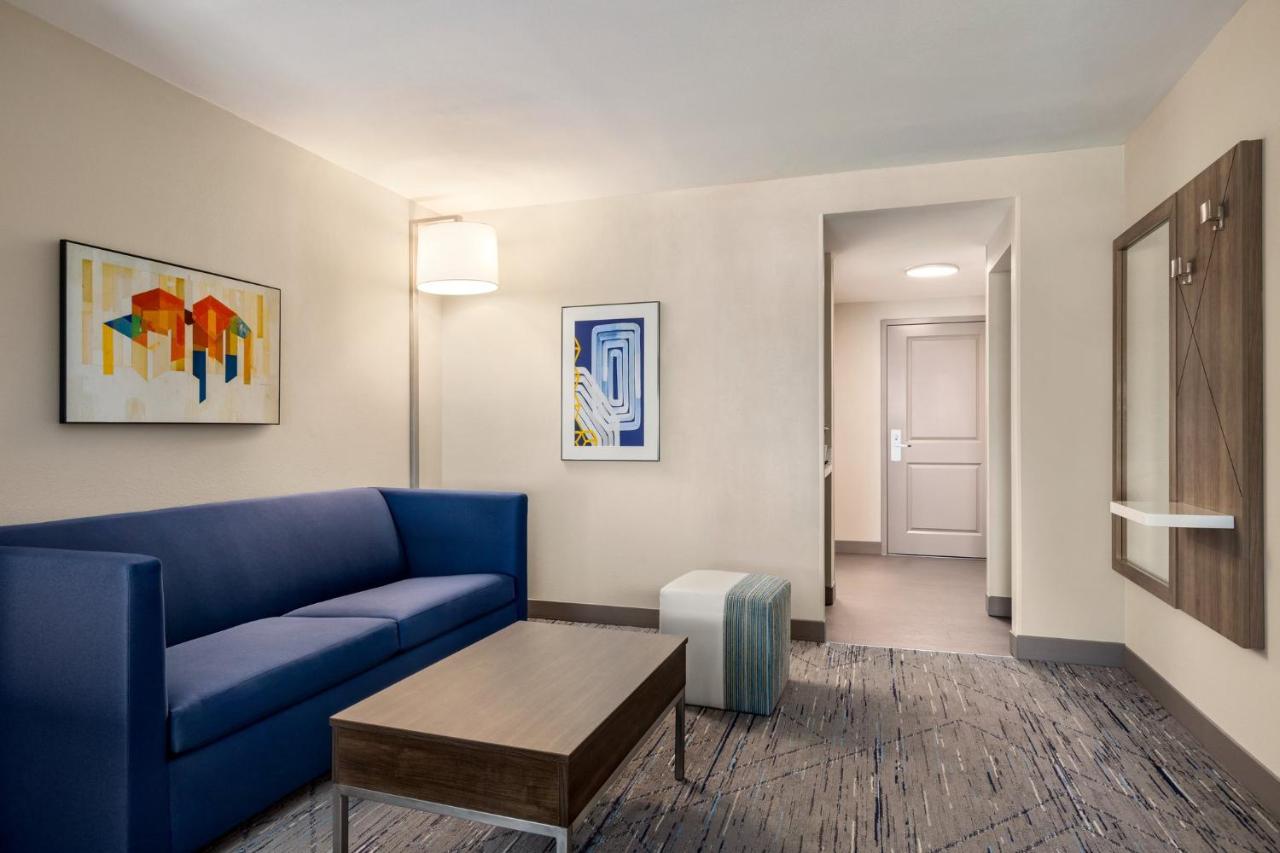 Queen Suite - Non-Smoking at Holiday Inn Express Hotel & Suites Fort Pierce West by IHG