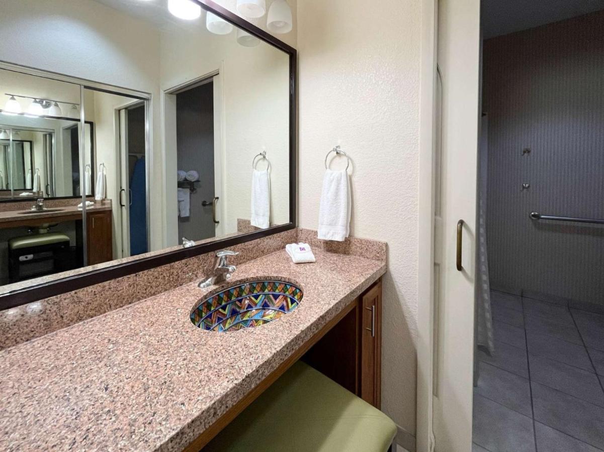 King Room - Disability Access - Non-Smoking at Studio 6 Carlsbad, CA