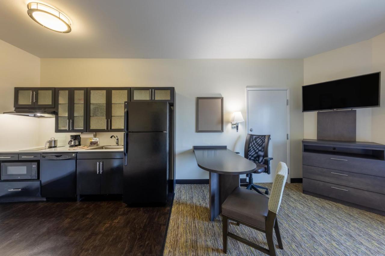 King Suite - Non-Smoking at Candlewood Suites South - Springfield, an IHG Hotel