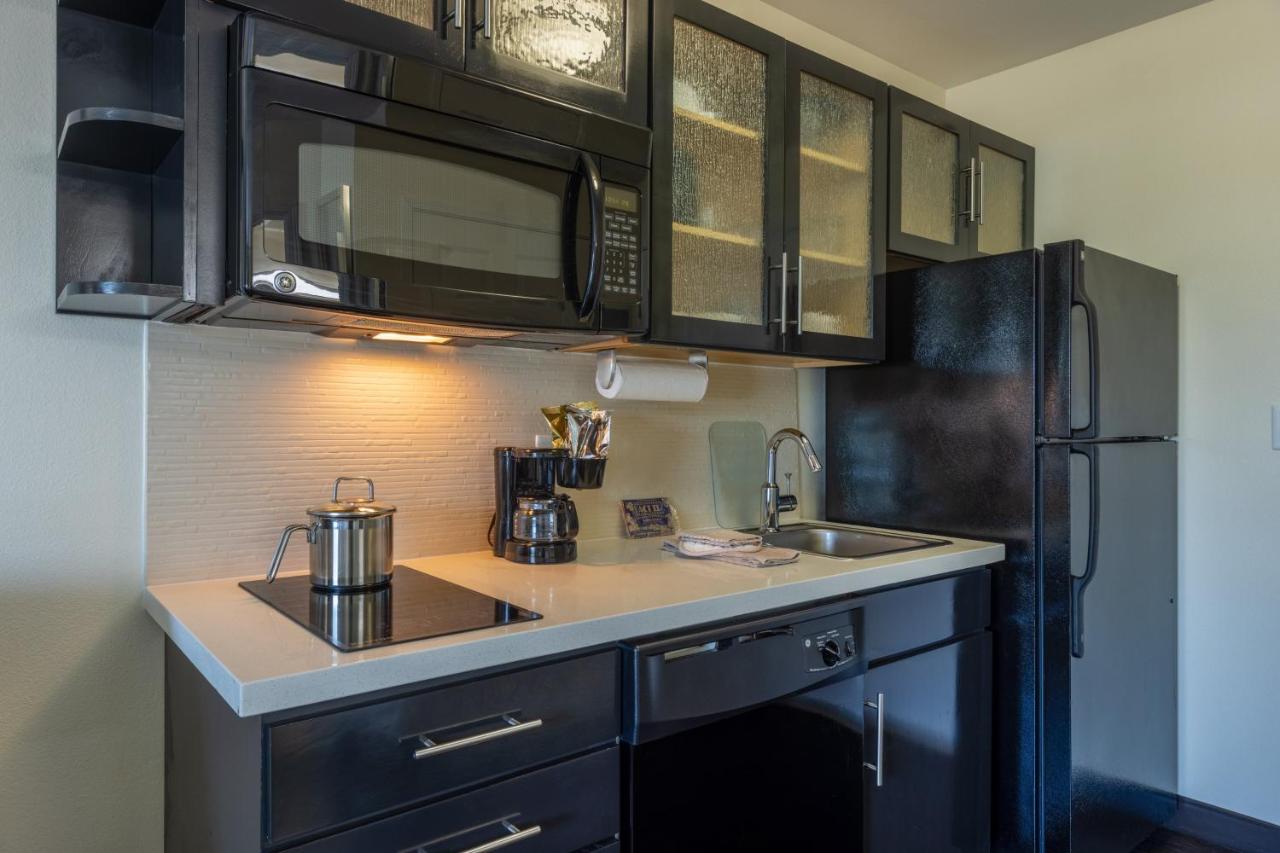 Room Selected at Check-In at Candlewood Suites South - Springfield, an IHG Hotel