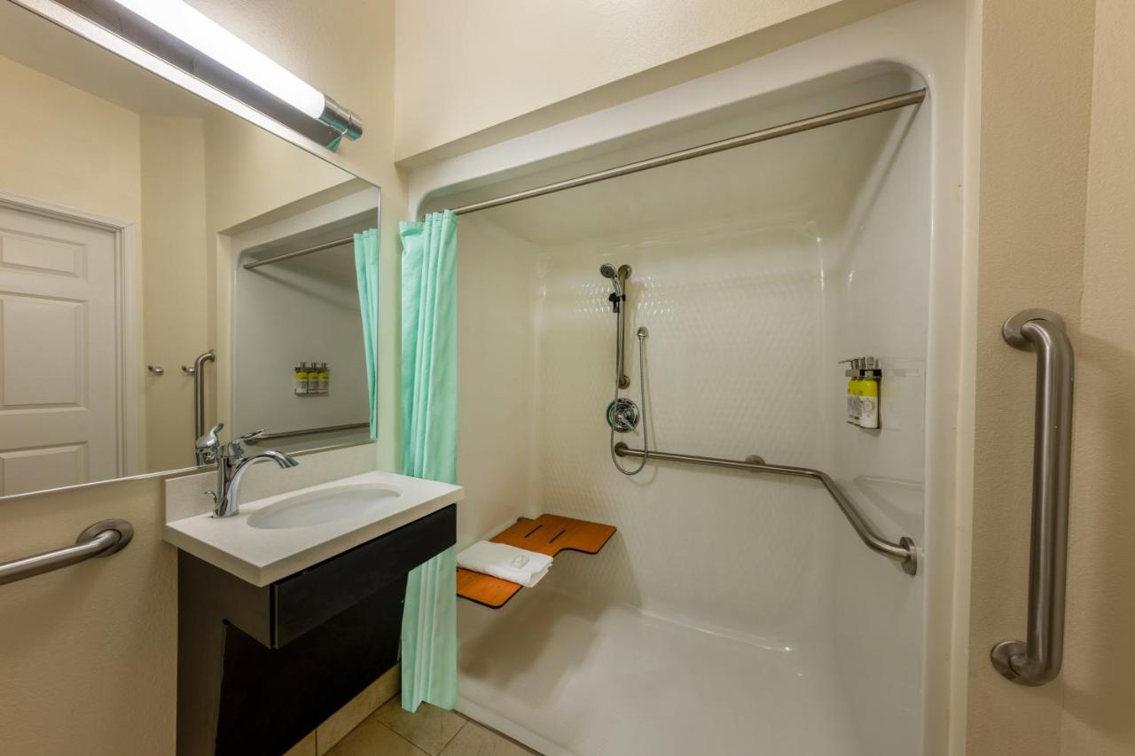 Queen Suite - Hearing Accessible at Candlewood Suites South - Springfield, an IHG Hotel