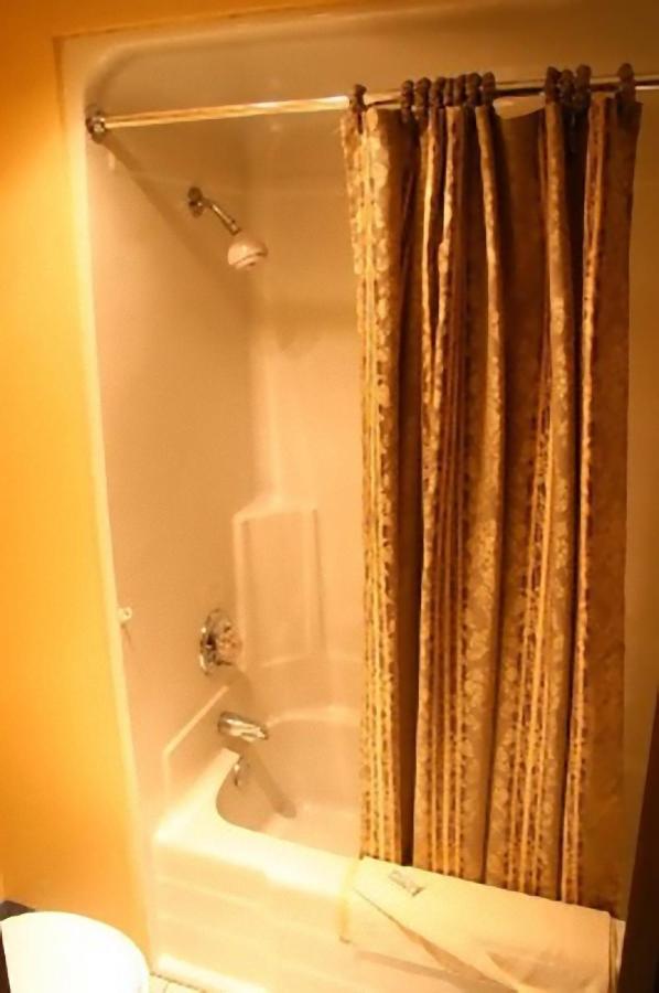 Double Room with Two Double Beds - Non-Smoking at Americas Inn