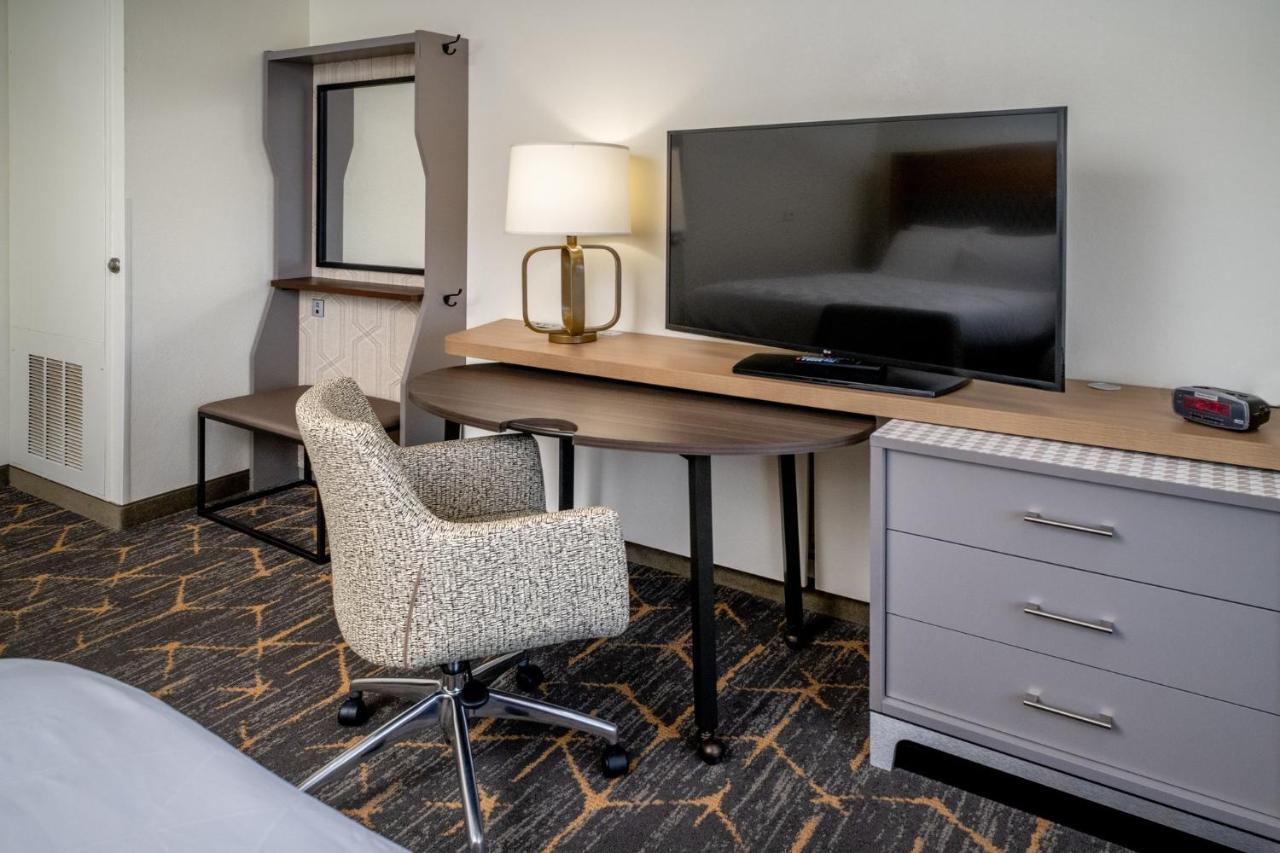 Executive King Suite - Non-Smoking at Holiday Inn Hotel & Suites Beckley by IHG