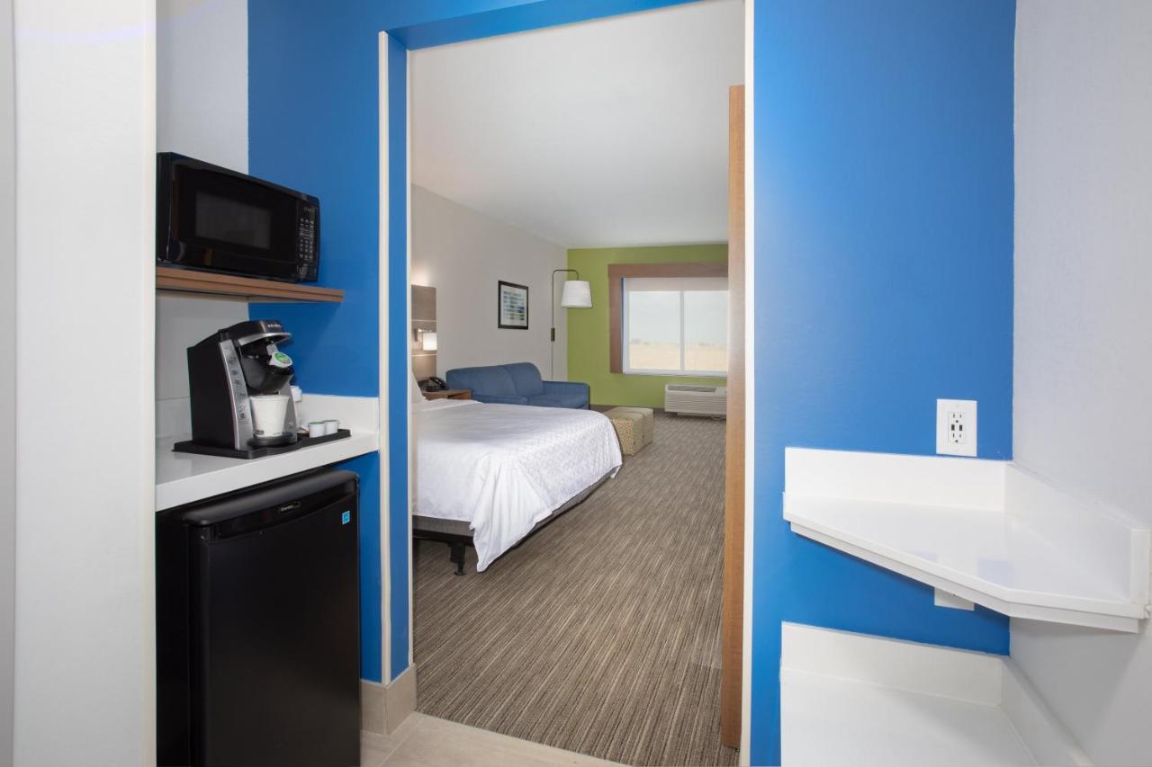 One-Bedroom King Suite with Accessible Roll In Shower at Comfort Inn & Suites Goodland