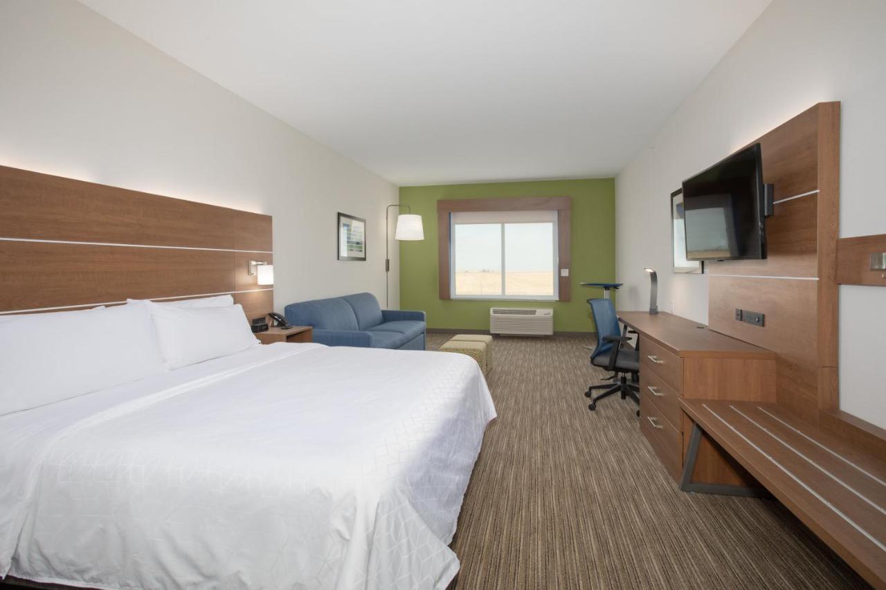 One-Bedroom King Suite with Accessible Roll In Shower at Comfort Inn & Suites Goodland