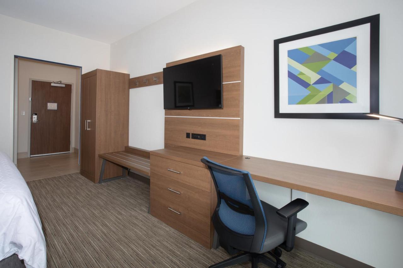 Standard King Room - Non-Smoking at Comfort Inn & Suites Goodland