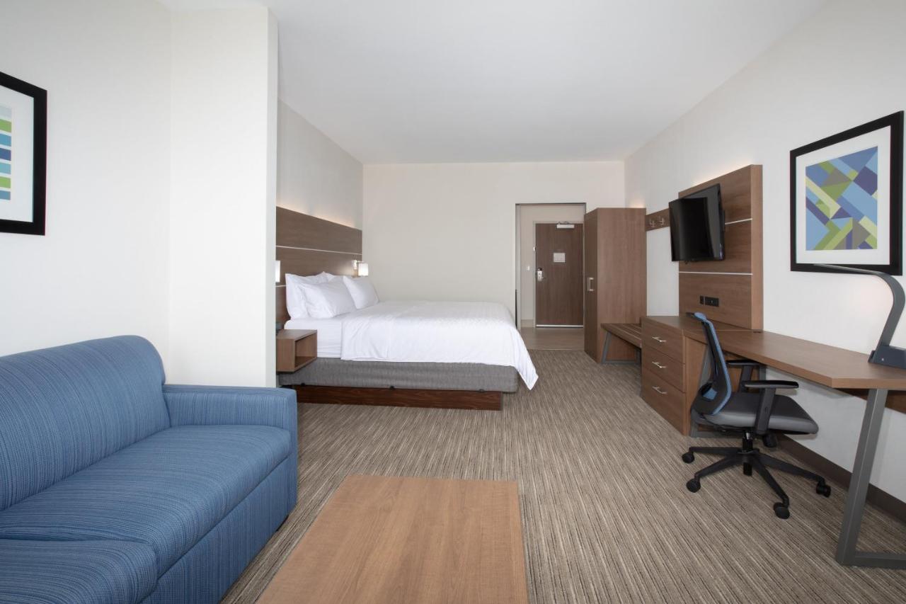King Suite - Non-Smoking at Comfort Inn & Suites Goodland
