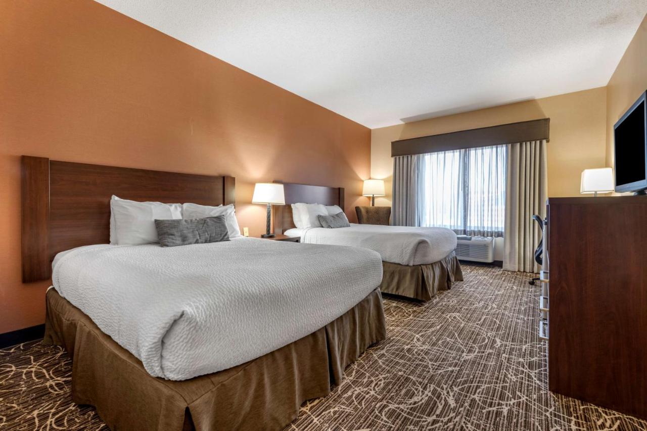 Queen Room with Two Queen Beds - Non-Smoking at Best Western Plus Chelsea Hotel