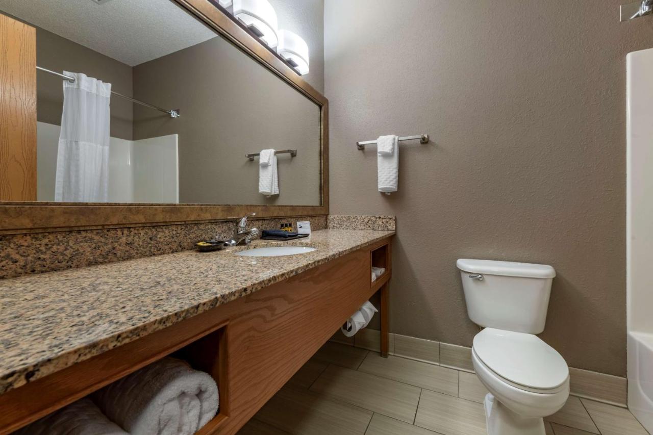 King Suite at Best Western Plus Chelsea Hotel
