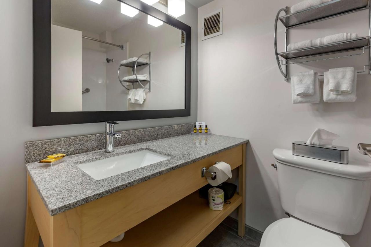 King Room at Best Western Plus University Inn