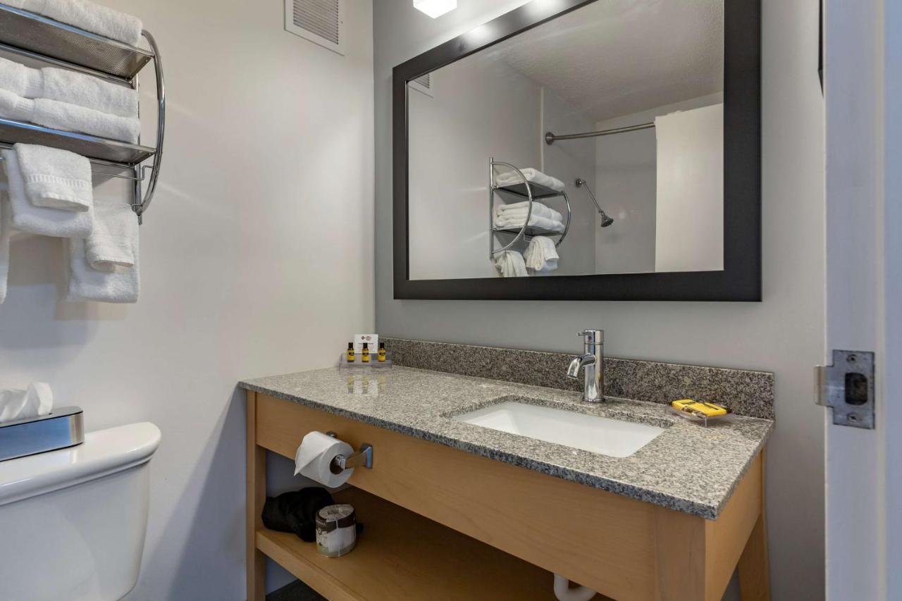 Room with Two Double Beds at Best Western Plus University Inn