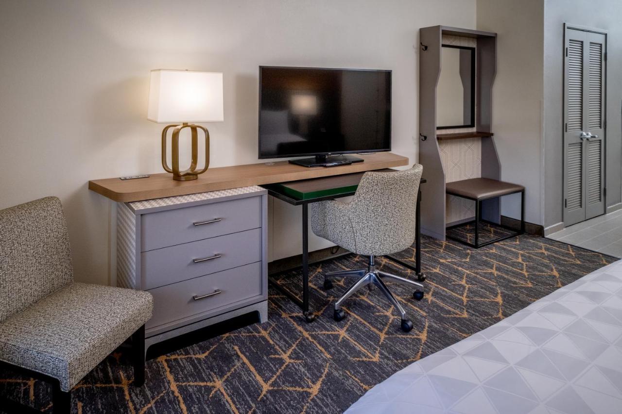 King Room with Sofa Bed - Non-Smoking at Holiday Inn Hotel & Suites Beckley by IHG