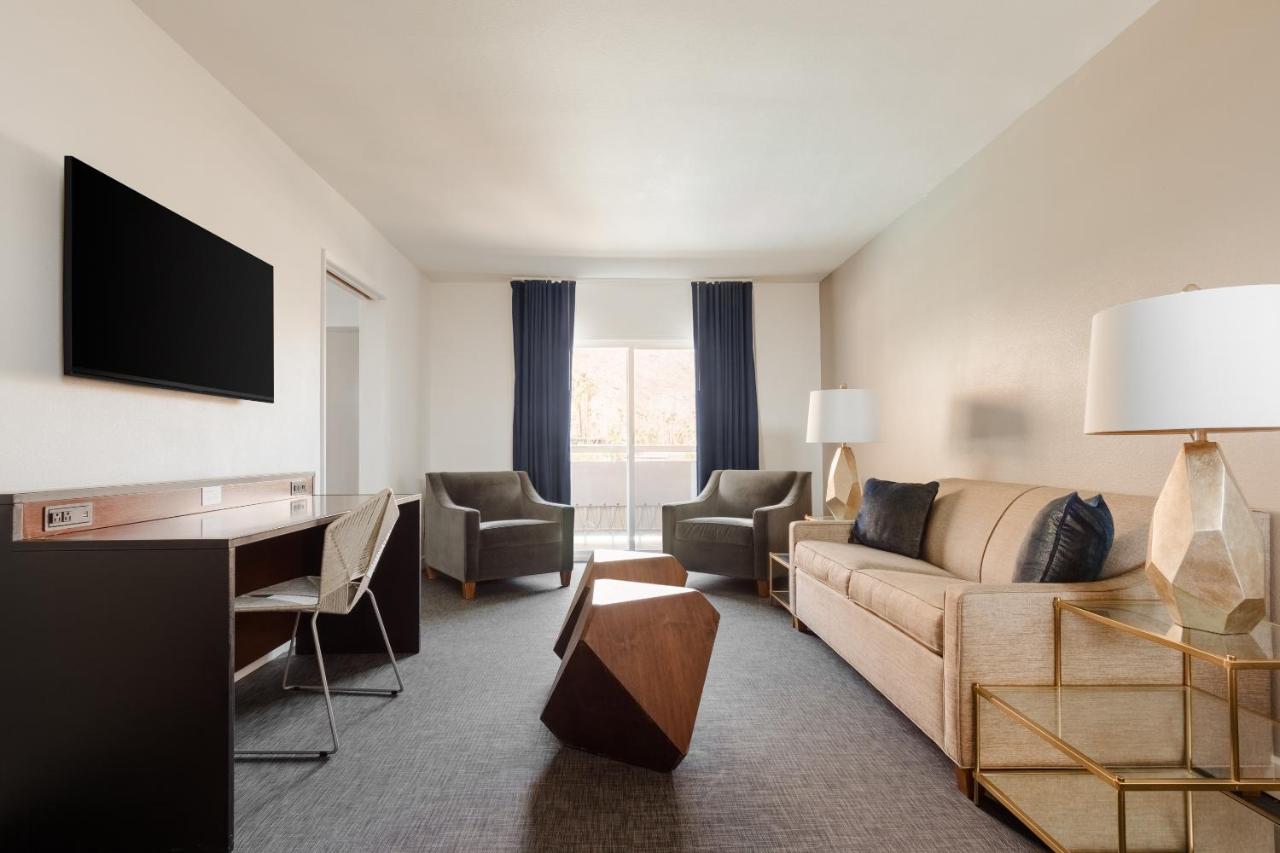 King Suite at V Capri Palm Springs, a Dolce by Wyndham