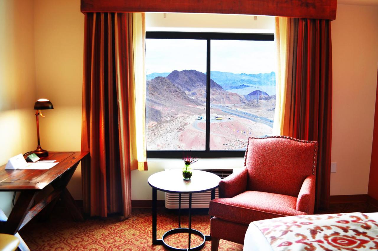 Deluxe Double Room at Hoover Dam Lodge