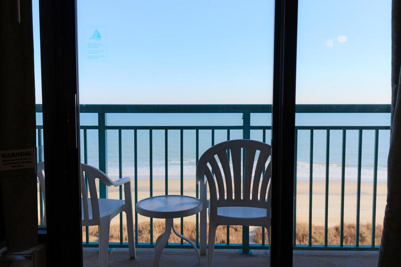 Executive King Studio at Sandcastle Oceanfront Resort South Beach