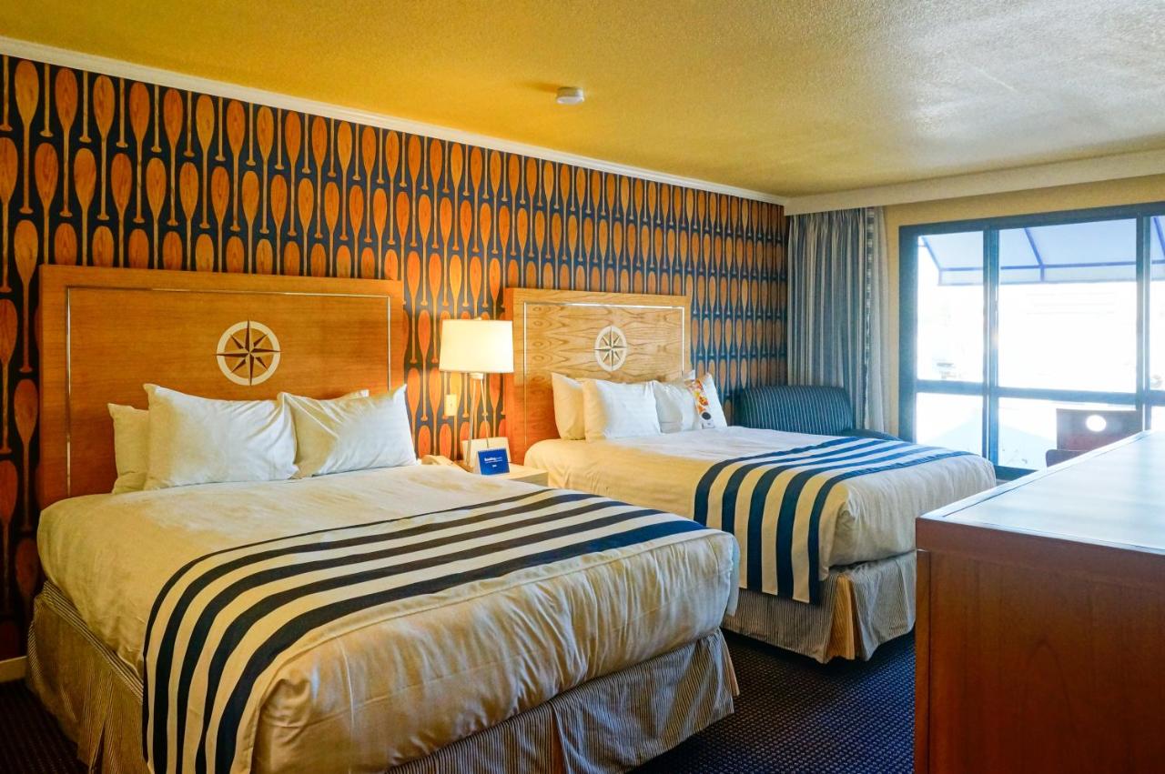 Queen Room with Two Queen Beds - Disability Access at Waterfront Hotel, part of JdV by Hyatt (12381)