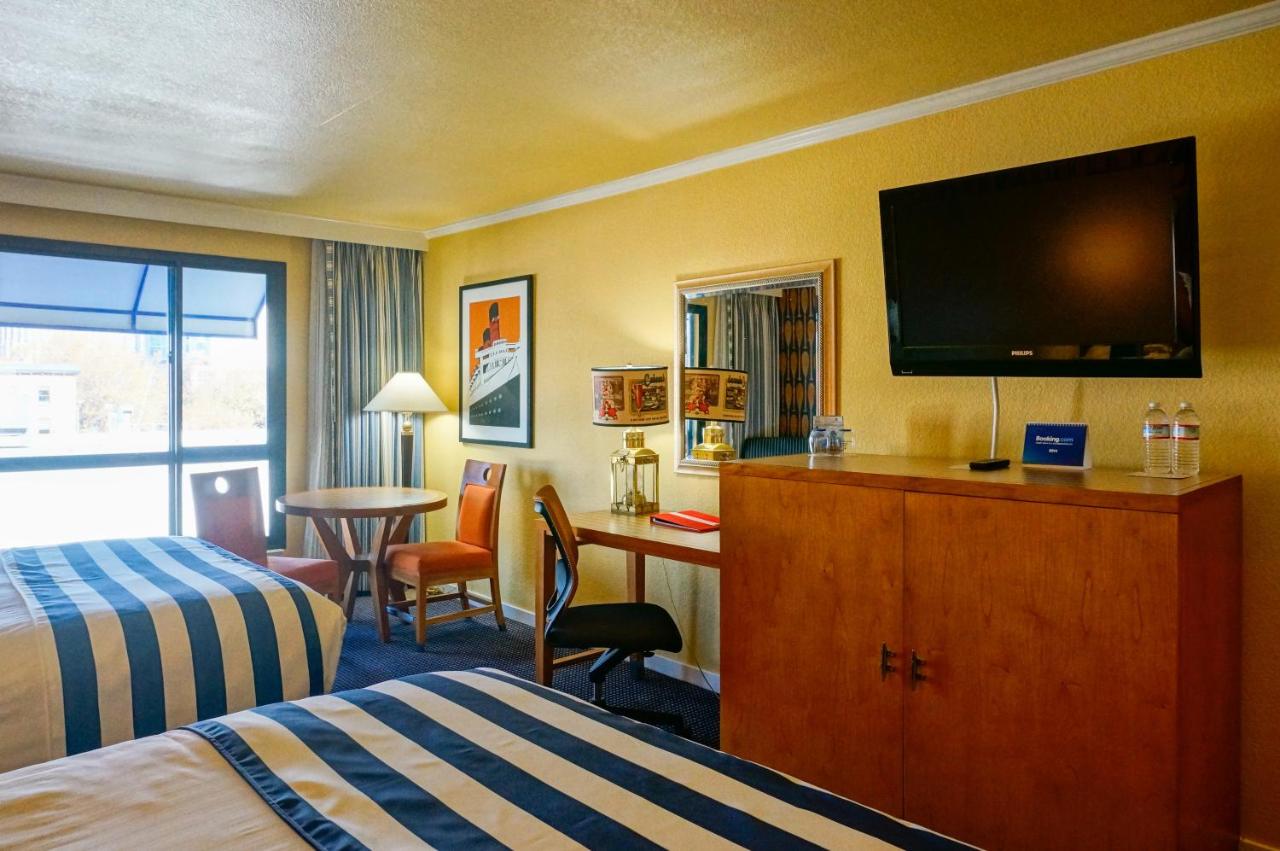 Queen Room with Two Queen Beds - Disability Access at Waterfront Hotel, part of JdV by Hyatt (12381)