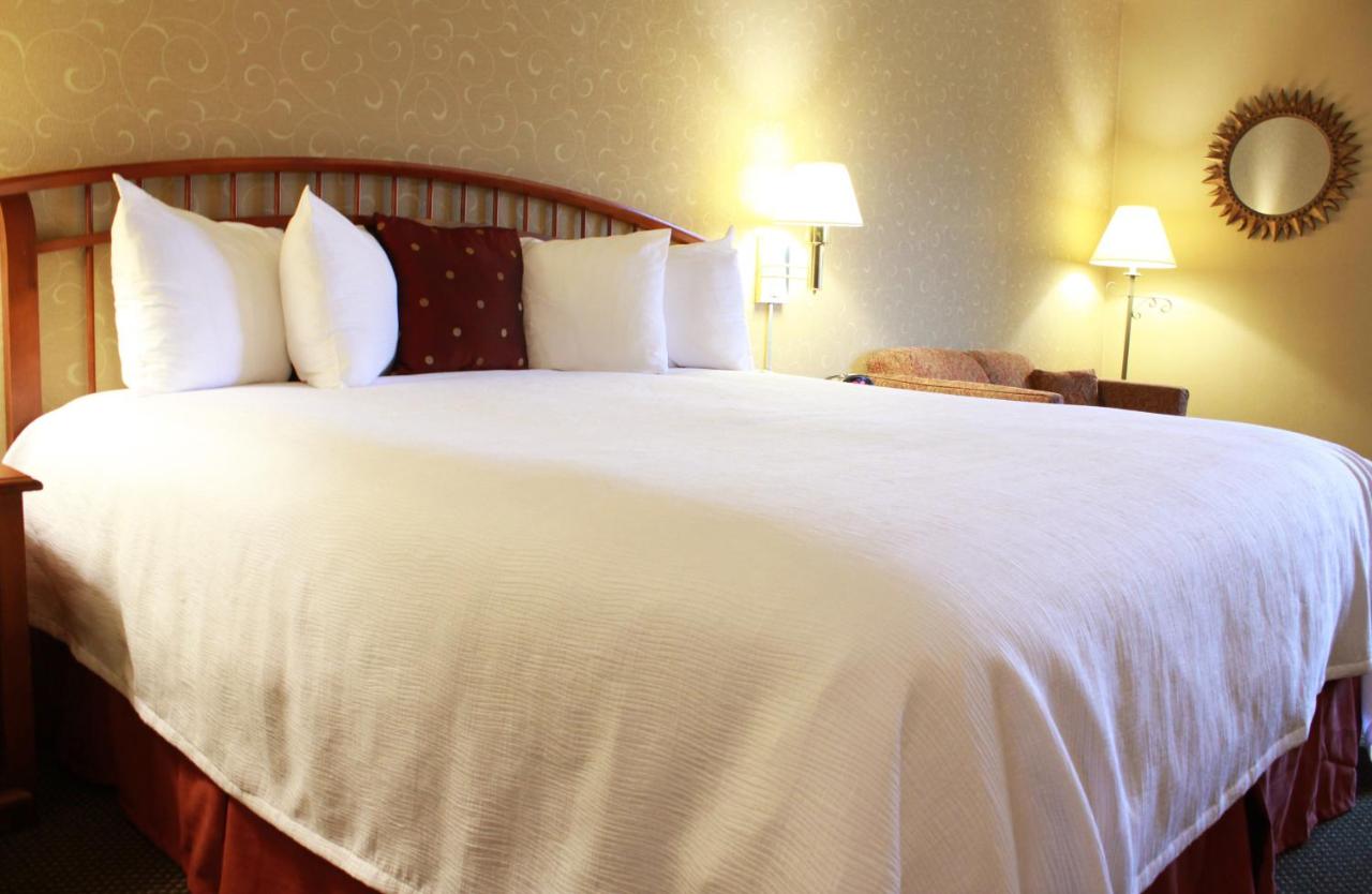 King Room - Non-Smoking at Best Western Merrimack Valley