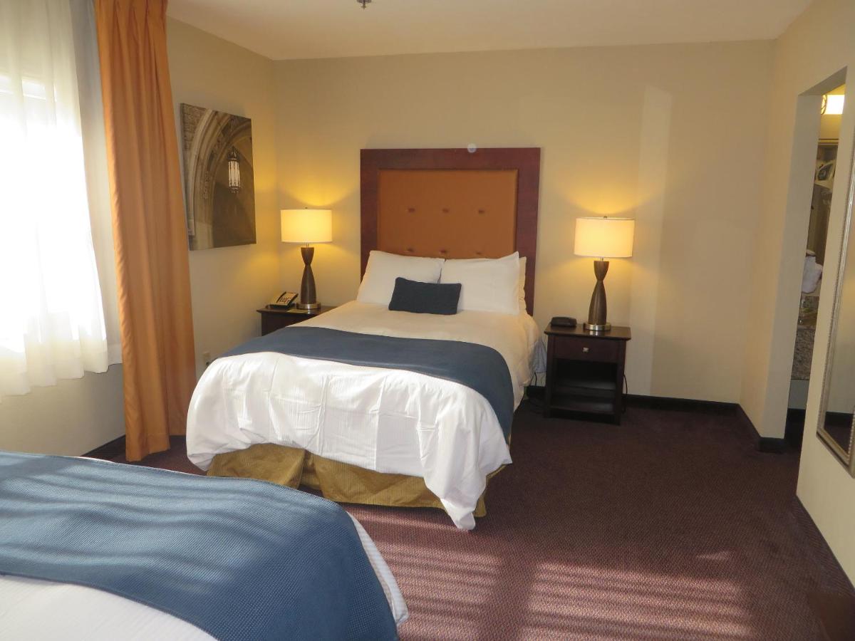 Double Suite at Ivy Court Inn & Suites