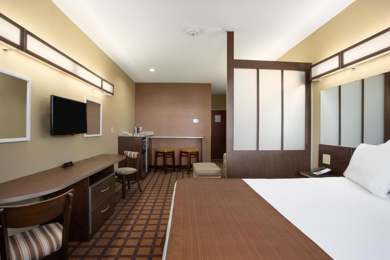 Queen Suite - Non-Smoking at Microtel Inn & Suites by Wyndham Carrollton