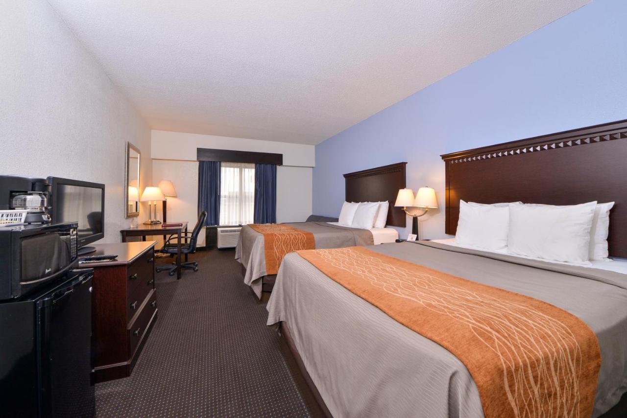Queen Room with Two Queen Beds - Non-Smoking at Comfort Inn & Suites Lumberton Central I-95