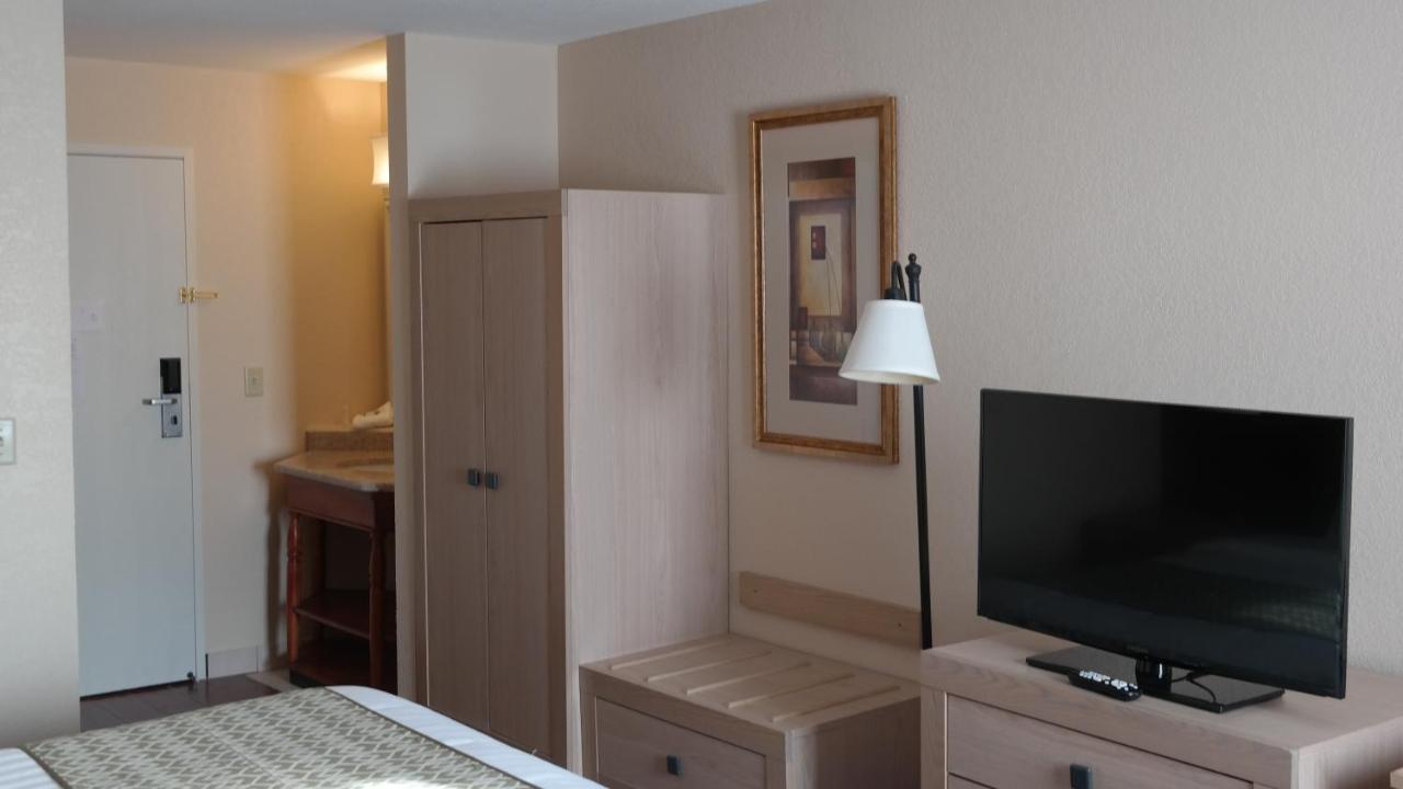 Queen Room with Two Queen Beds - Non-Smoking at Baymont by Wyndham Stevens Point