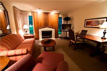 | The Inn at Tallgrass