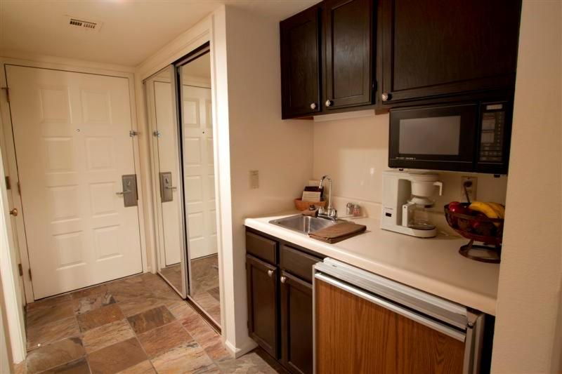 | The Inn at Tallgrass