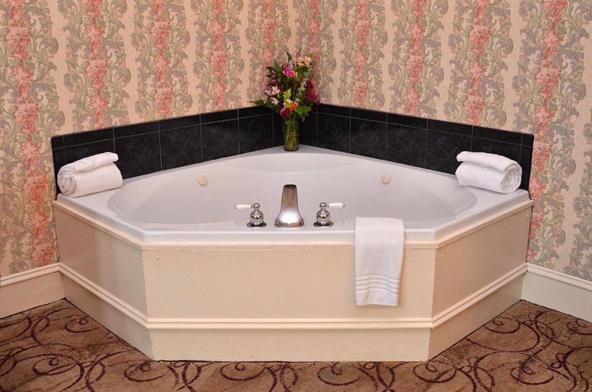 Bridgeview Suite at Water Street Inn