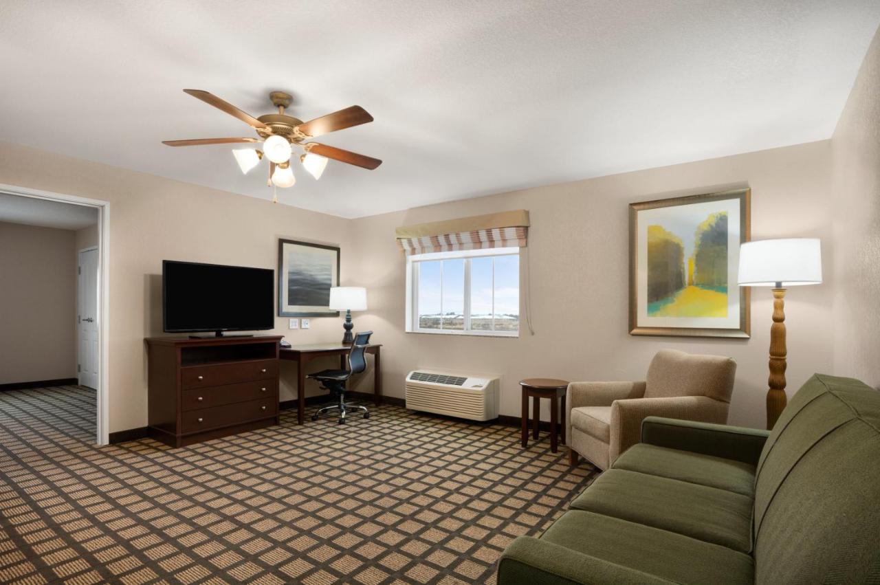 Queen Suite - Non-Smoking at Baymont by Wyndham Odessa