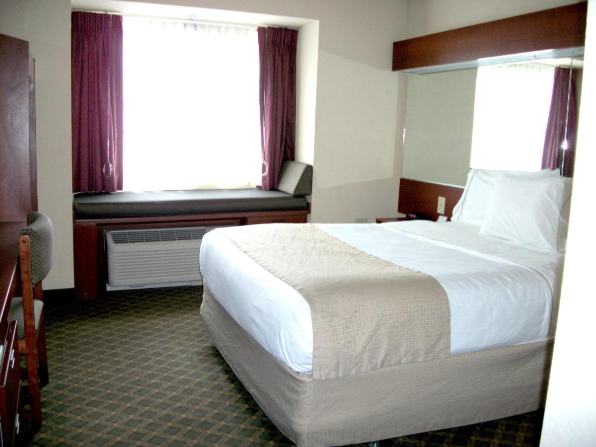 Queen Room - Disability Access - Non-Smoking at Microtel Inn & Suites by Wyndham Jasper
