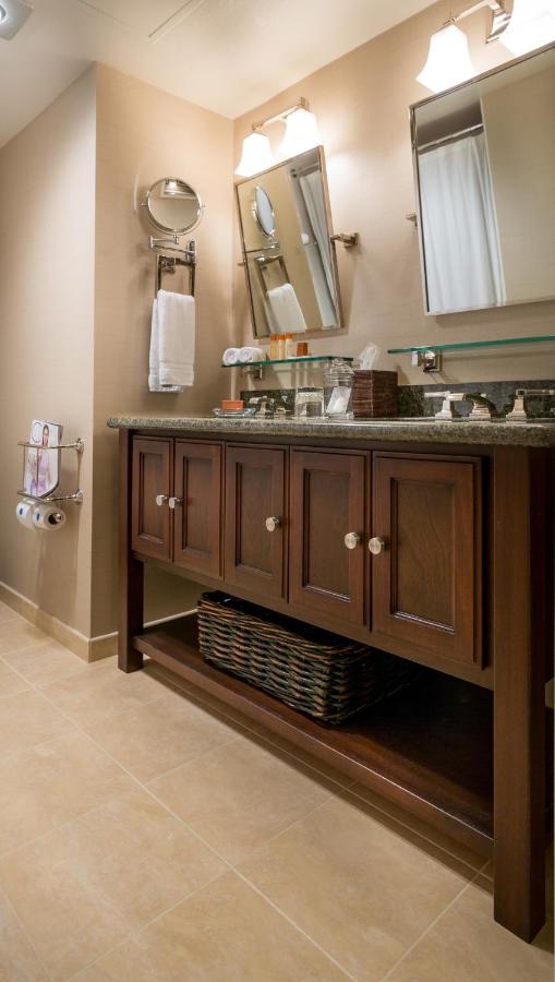 Executive King Suite at Cupertino Hotel